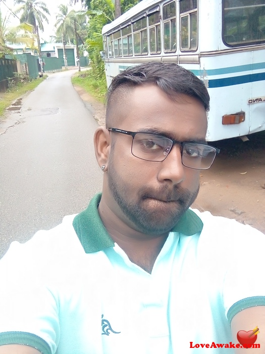 Chathu-05-cj Sri Lankan Man from Kalutara