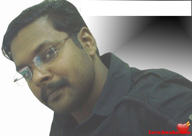 55803091 Qatari Man from Doha