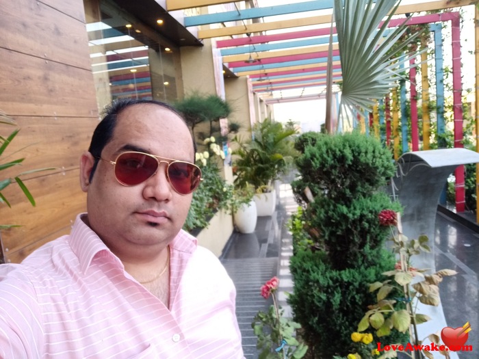 Rv2489 Indian Man from Ghaziabad