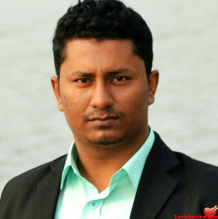 Arif128 Bangladeshi Man from Barisal