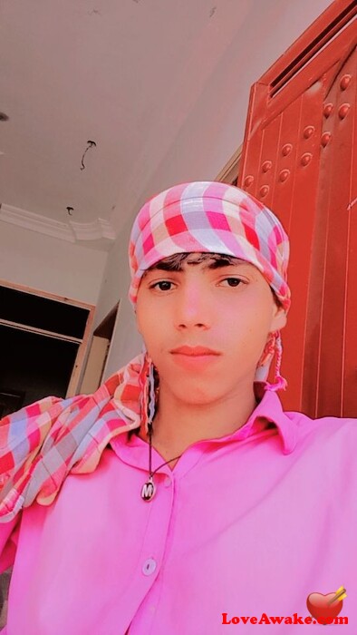 Zahid5yuyu Pakistani Man from Hyderabad