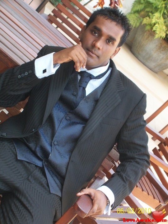 thiva Sri Lankan Man from Colombo