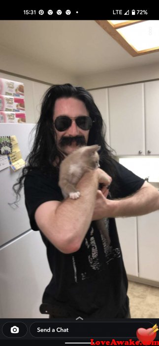 LooksLikeZappa Canadian Man from Ottawa