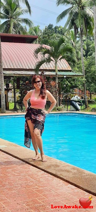 BeautyNbrainy Filipina Woman from Manila