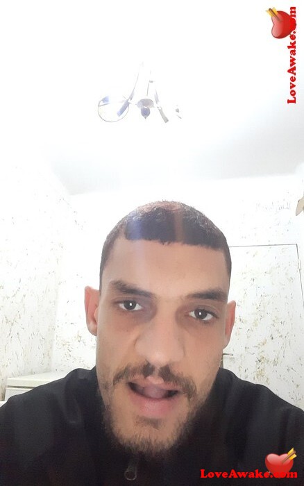 Km02 Algerian Man from Oran