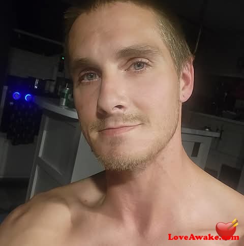 ConnorMan1992 Canadian Man from Langley