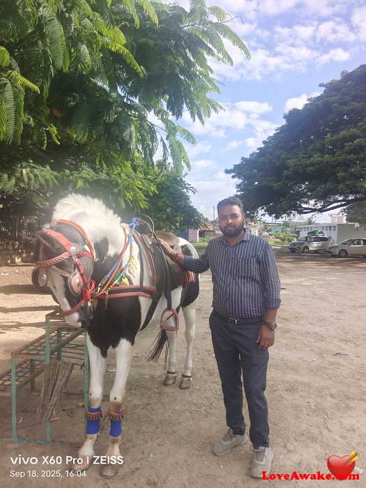 Sololiferggk Indian Man from Bangalore