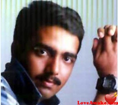 vineeth29 Qatari Man from Doha