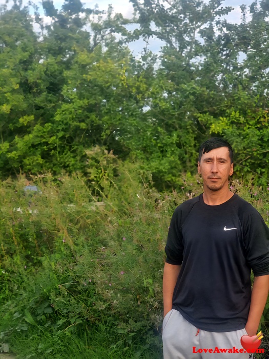 max1032 Tajik Man from Dushanbe