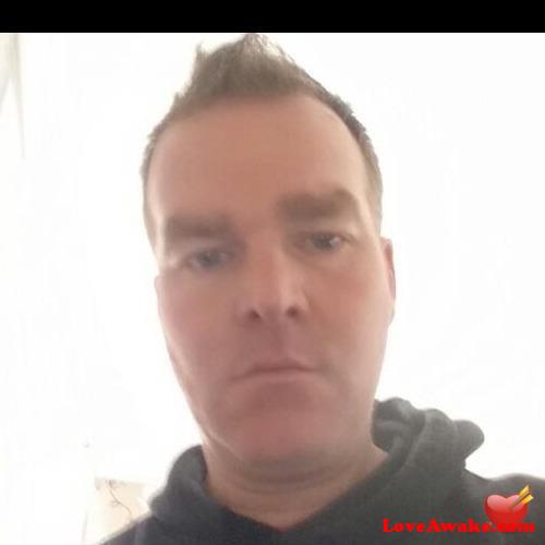 Rennie888 UK Man from Brampton