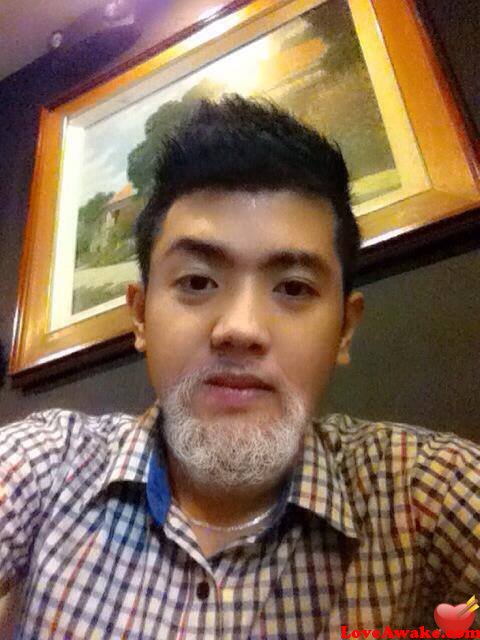 japetz19 Filipina Man from Manila