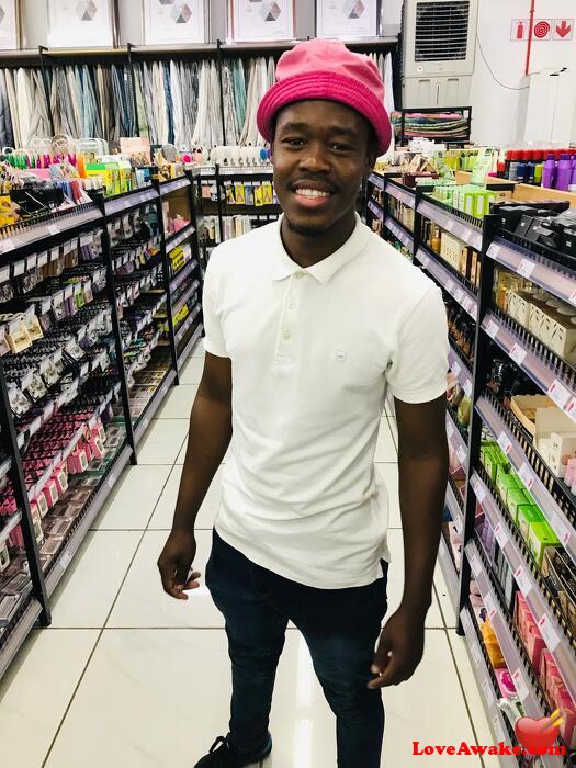 0634134095 African Man from Rustenburg