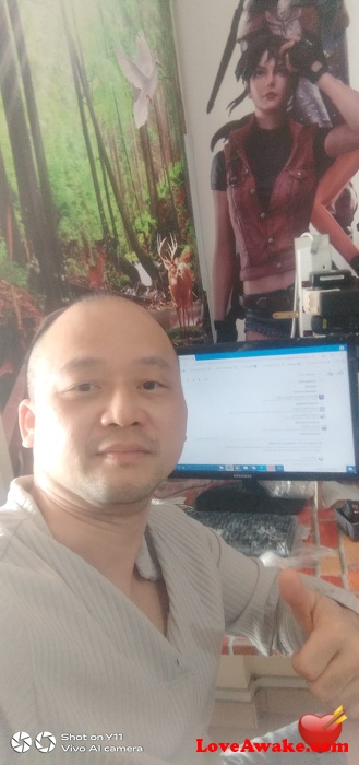 Brokok Malaysian Man from Kuala Lumpur