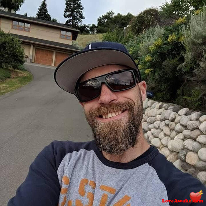 djthugx Canadian Man from Vancouver