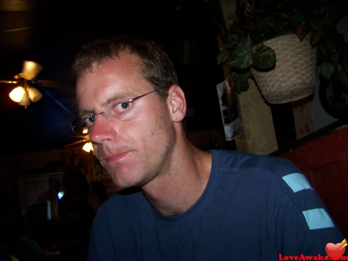 ben600 Canadian Man from Hamilton