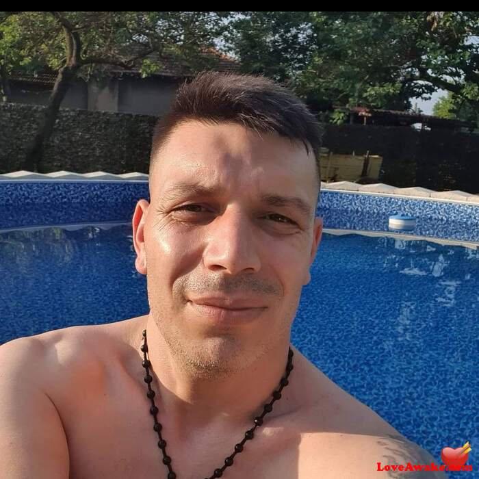 Alisinay UK Man from Godmanchester
