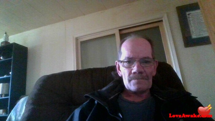 catskinner47 Canadian Man from Dauphin