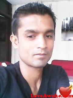 samay25 Qatari Man from Doha