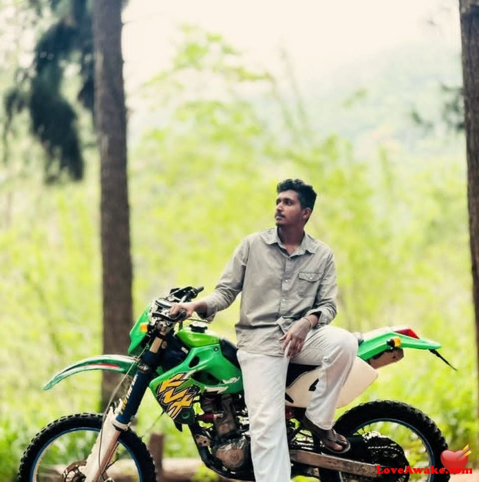 Zues12 Sri Lankan Man from Gampola