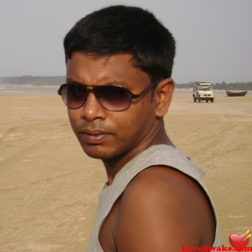 satit Indian Man from Kolkata (ex Calcutta)