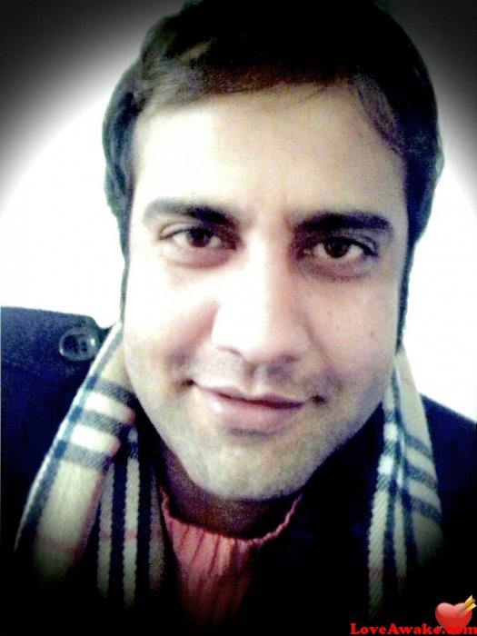 LHR138 Pakistani Man from Lahore