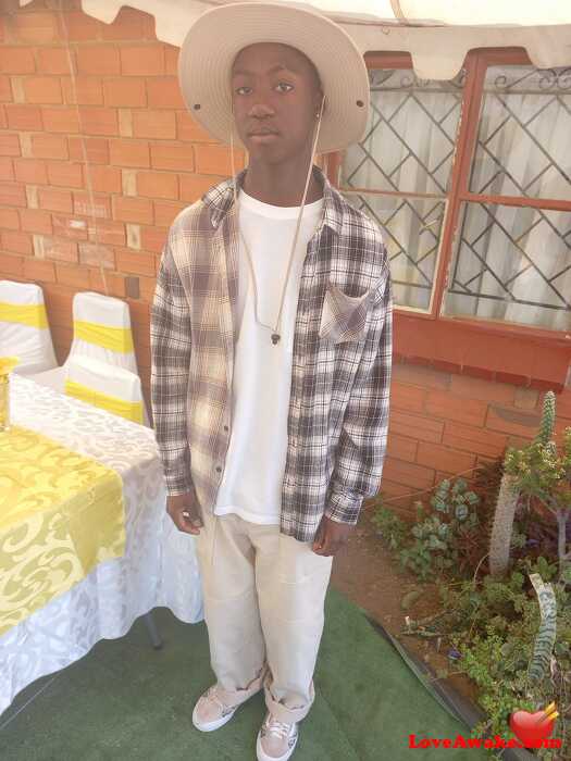 oatile African Man from Johannesburg