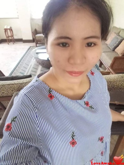 Cynthsme Filipina Woman from Manila