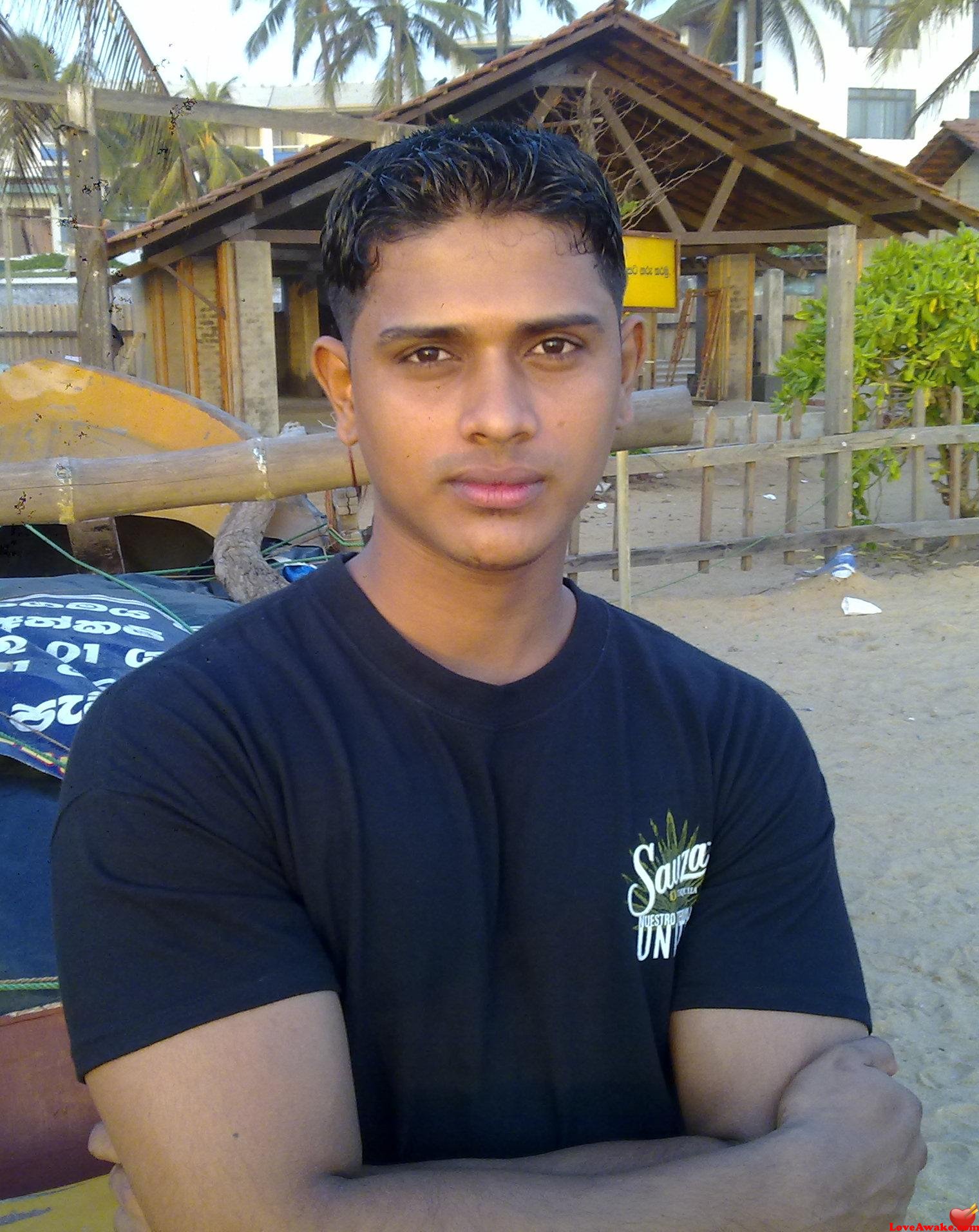 dinesh684 Sri Lankan Man from Dehiwala-Mount Lavinia