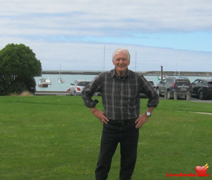 CT52 New Zealand Man from Oamaru