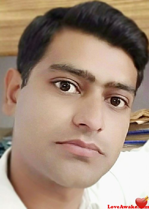 Khushnod Pakistani Man from Karachi