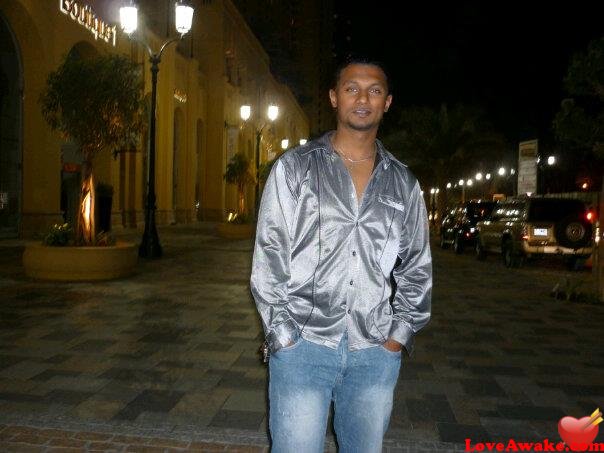 punemax Qatari Man from Doha