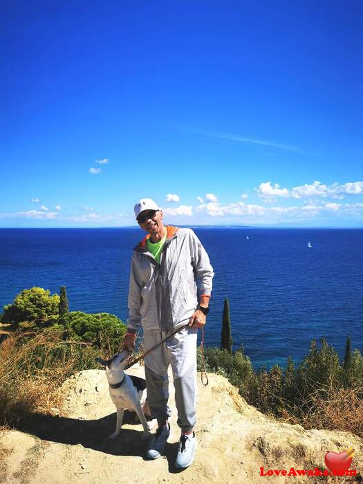 GeorgeAth Greek Man from Athens = Athinai
