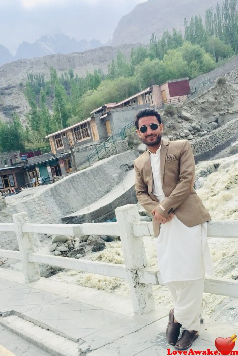 Uzair9087 Pakistani Man from Islamabad