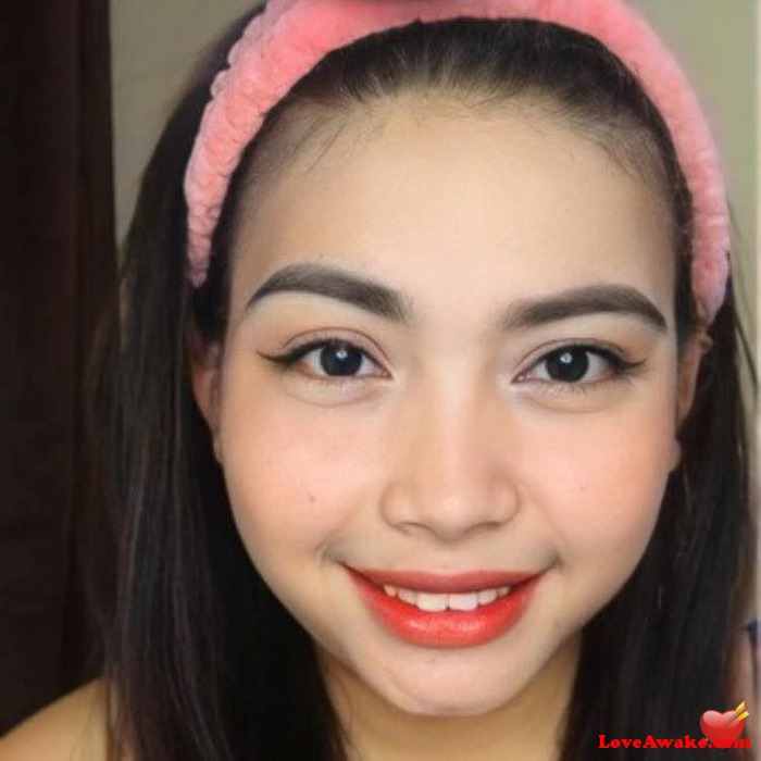 acsehc16 Filipina Woman from Manila