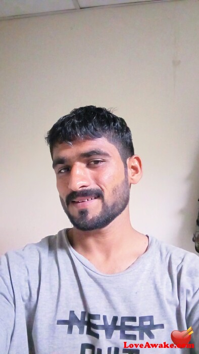 NonHamza Pakistani Man from Dera Ghazi Khan