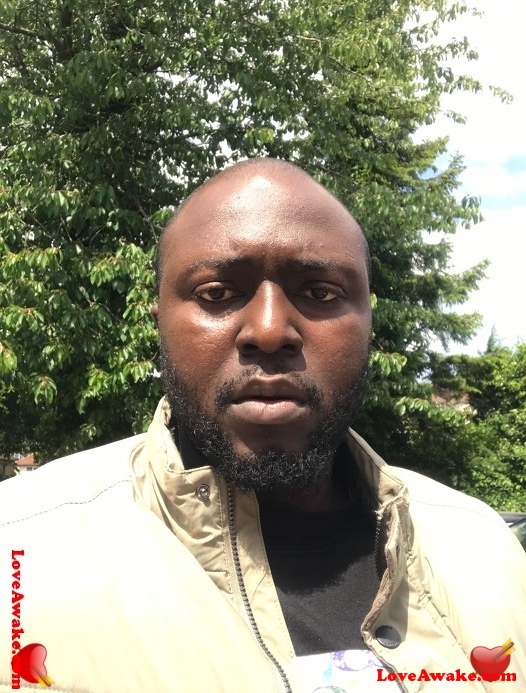 Anthonyxo-xo UK Man from Luton