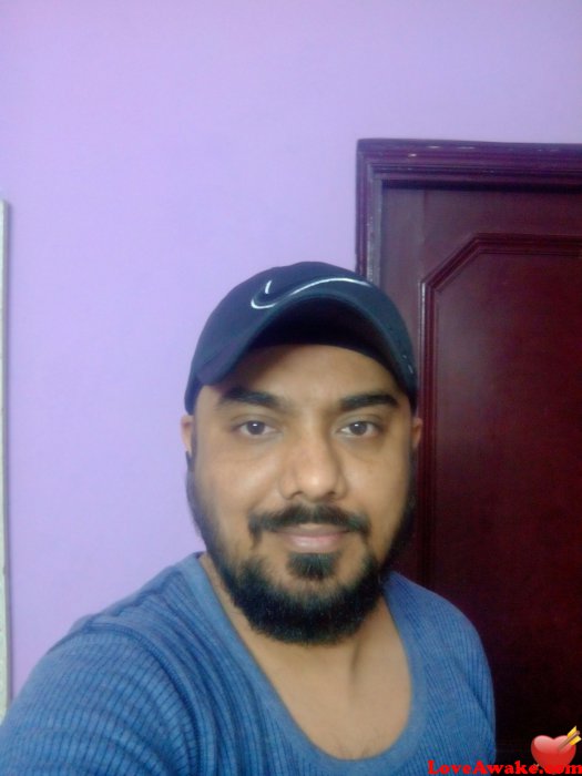unohu Singapore Man from Singapore