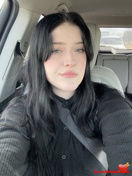 SABINE198 American Woman from Keene