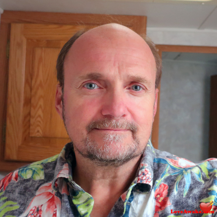 Free-Easyfun American Man from Farmington
