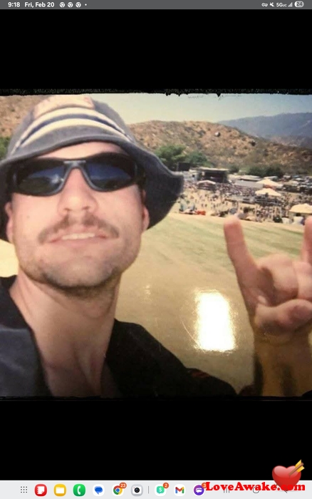 Huejwang420 American Man from Murfreesboro