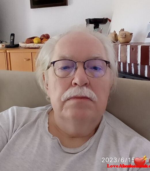 SoyElliott Spanish Man from Marbella