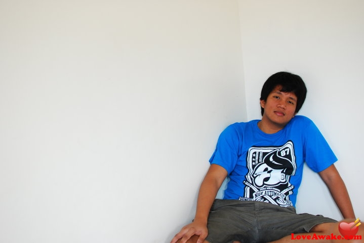 Paengski Filipina Man from Manila