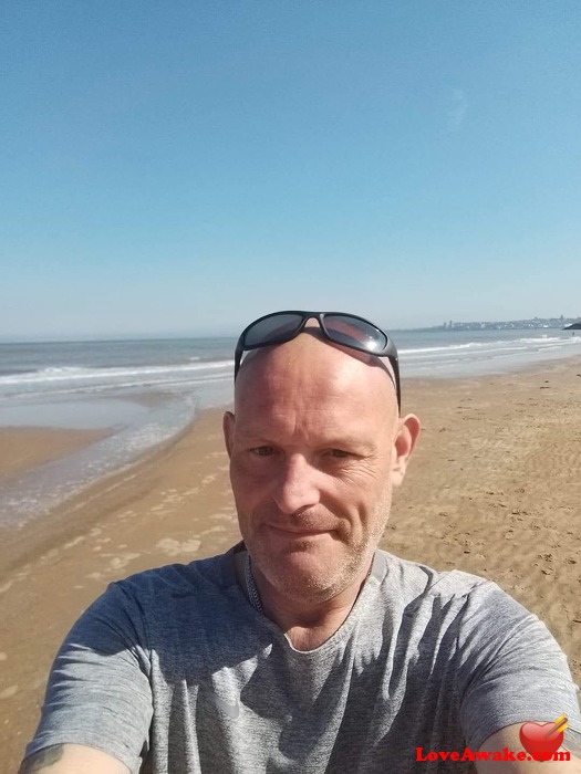 Bigphil74 UK Man from Liverpool