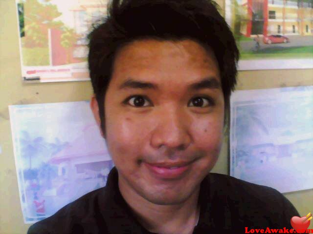 JecJec Filipina Man from Davao, Mindanao