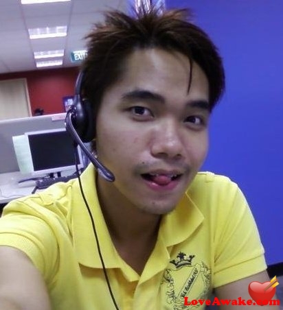 twidlehands Filipina Man from Manila