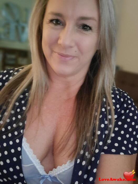 joanne-bryn American Woman from Corpus Christi