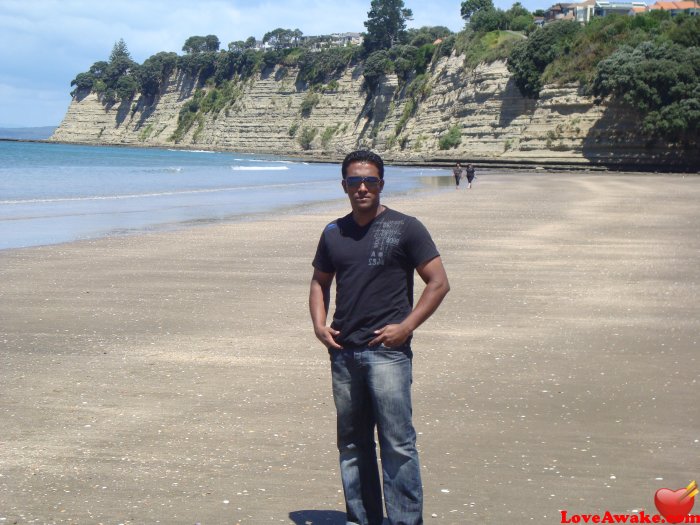 vinodh5673 New Zealand Man from Auckland