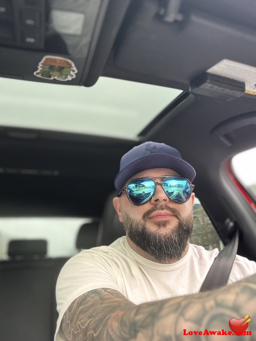 Cana88 Canadian Man from Kelowna