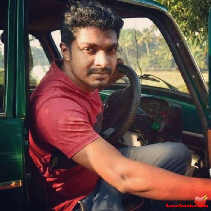nithinnivas14- Omani Man from Sohar