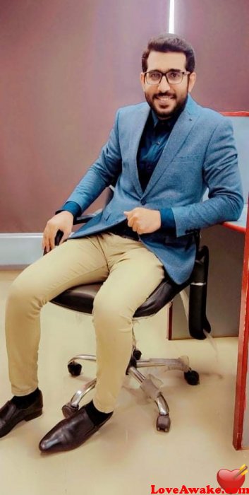 Shaizee Pakistani Man from Lahore